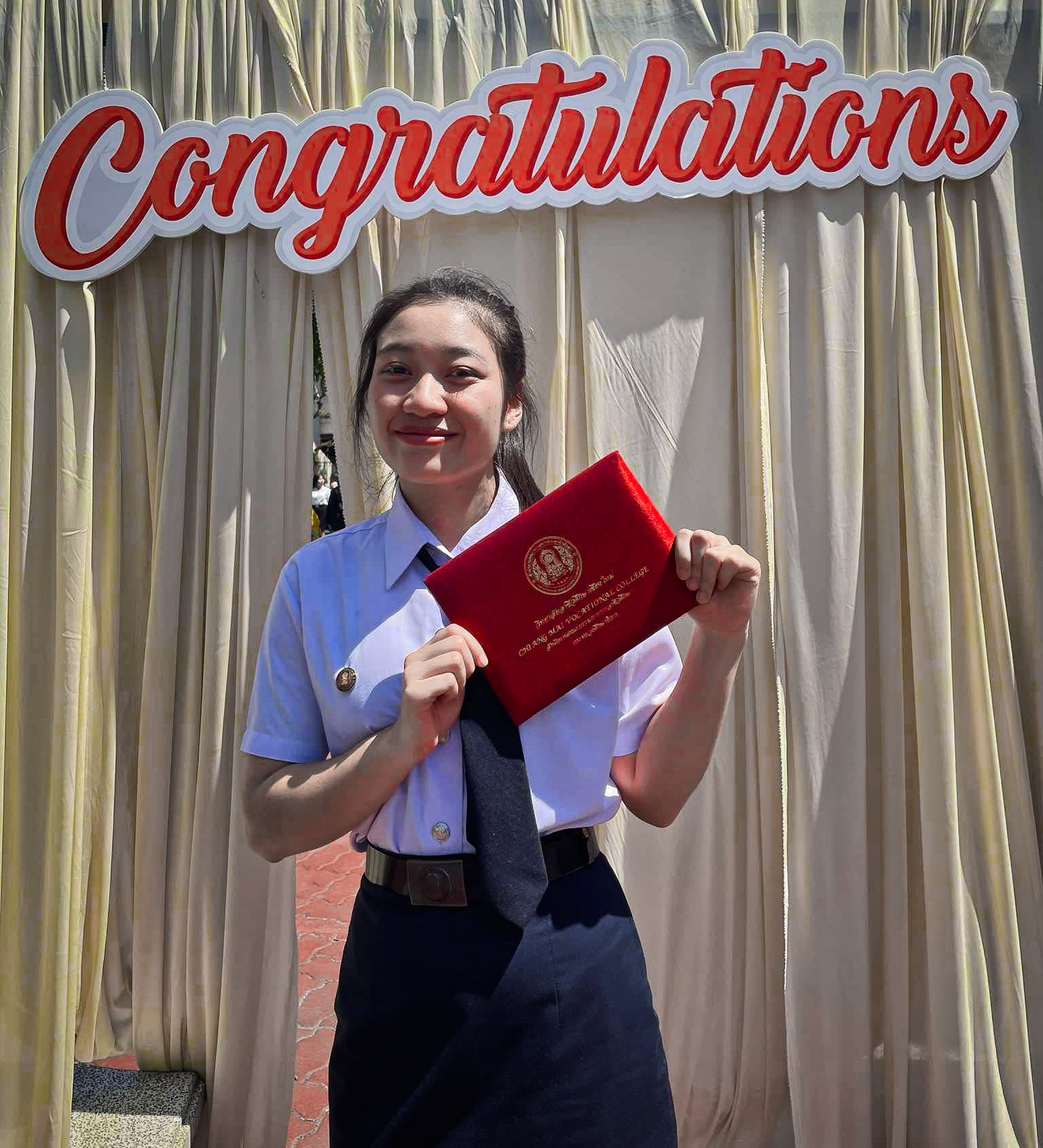 Ms. Pornnipa Machapa