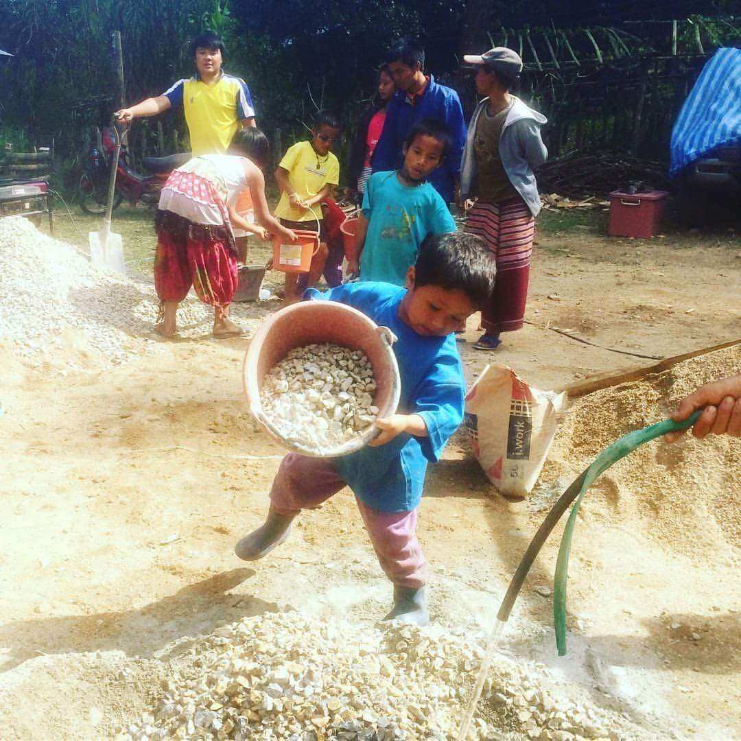 The whole village pitches in